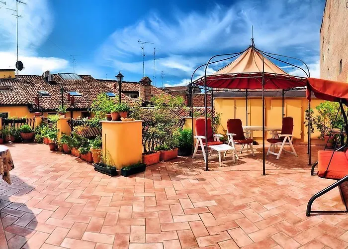 Modigliani Nocleg ze śniadaniem 4*