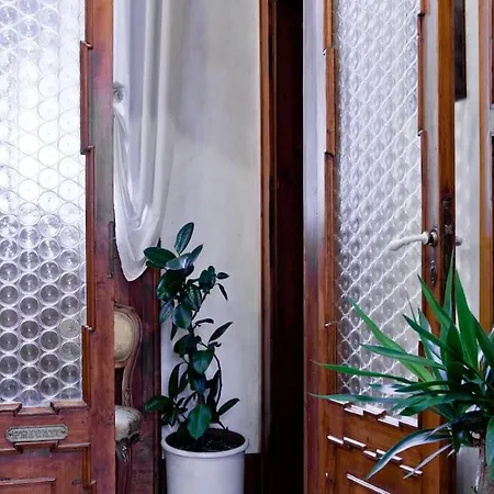 ベッド・アンド・ブレックファスト Modigliani フェラーラ