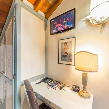 Oda ve Kahvaltı Modigliani 4*