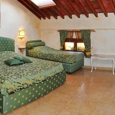 Modigliani Bed & Breakfast 4*